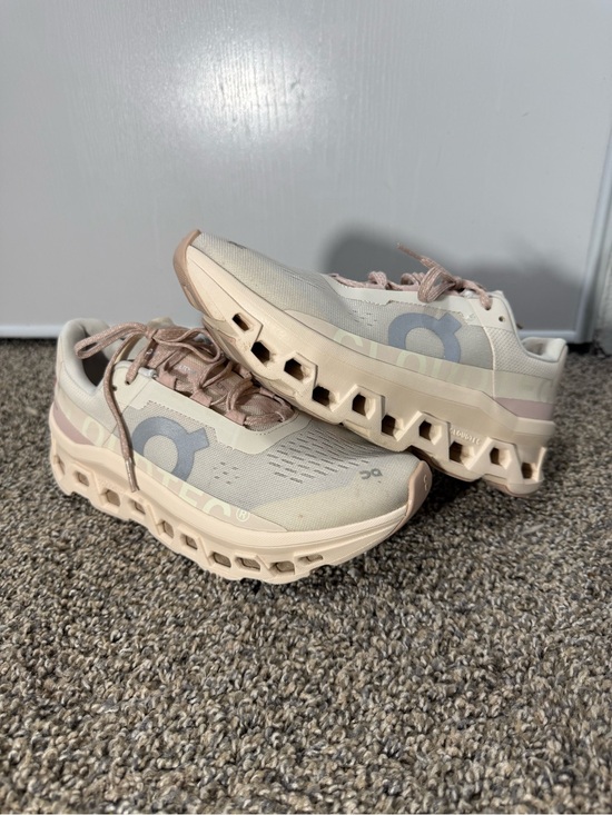 On Clouds Shoes - On clouds Women's Cloudvista Running Shoes in Cream and Light Pink